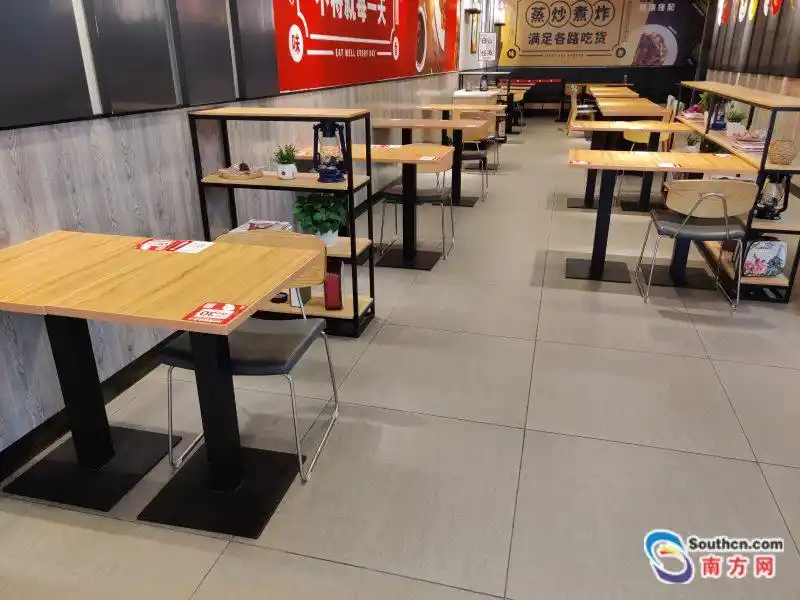 高速服务区餐饮防疫严：保安全、控用餐、勤消毒、抓源头