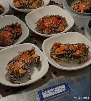 浙江大学食堂螃蟹价亲民引热议,校内校外均可就餐