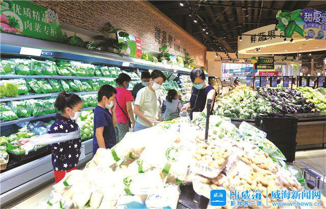 8月9日记者随团探访疫情防控一线,重点核查新冠疫苗接种点