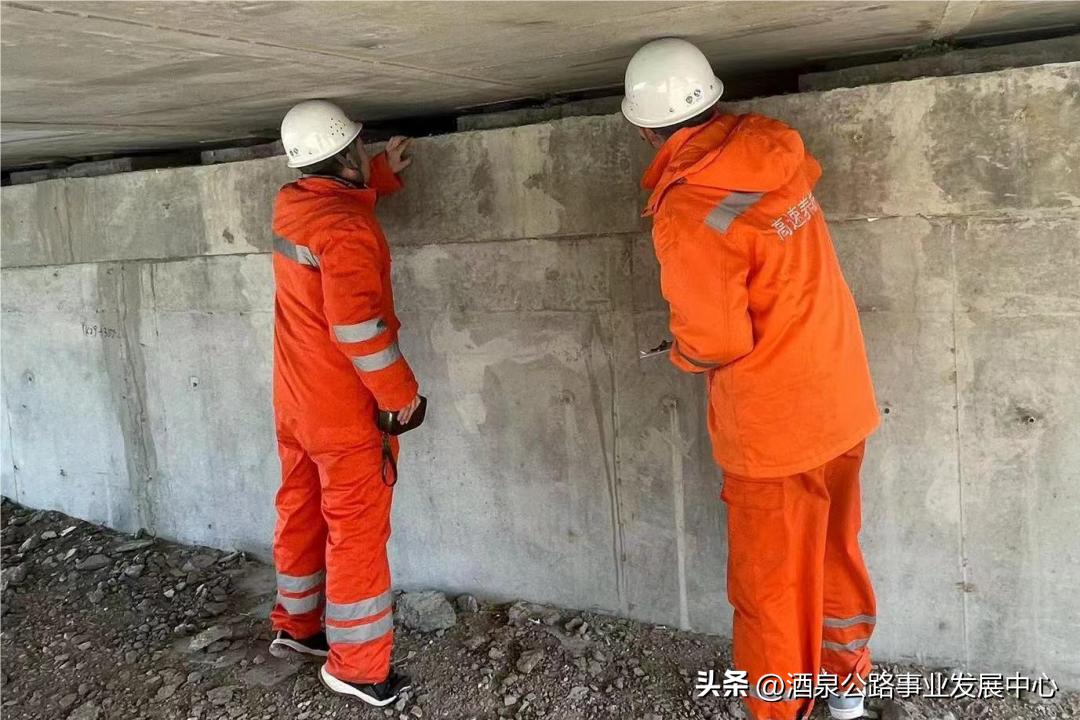 酒泉高速养护所多举措养护桥梁，提升安全运行水平