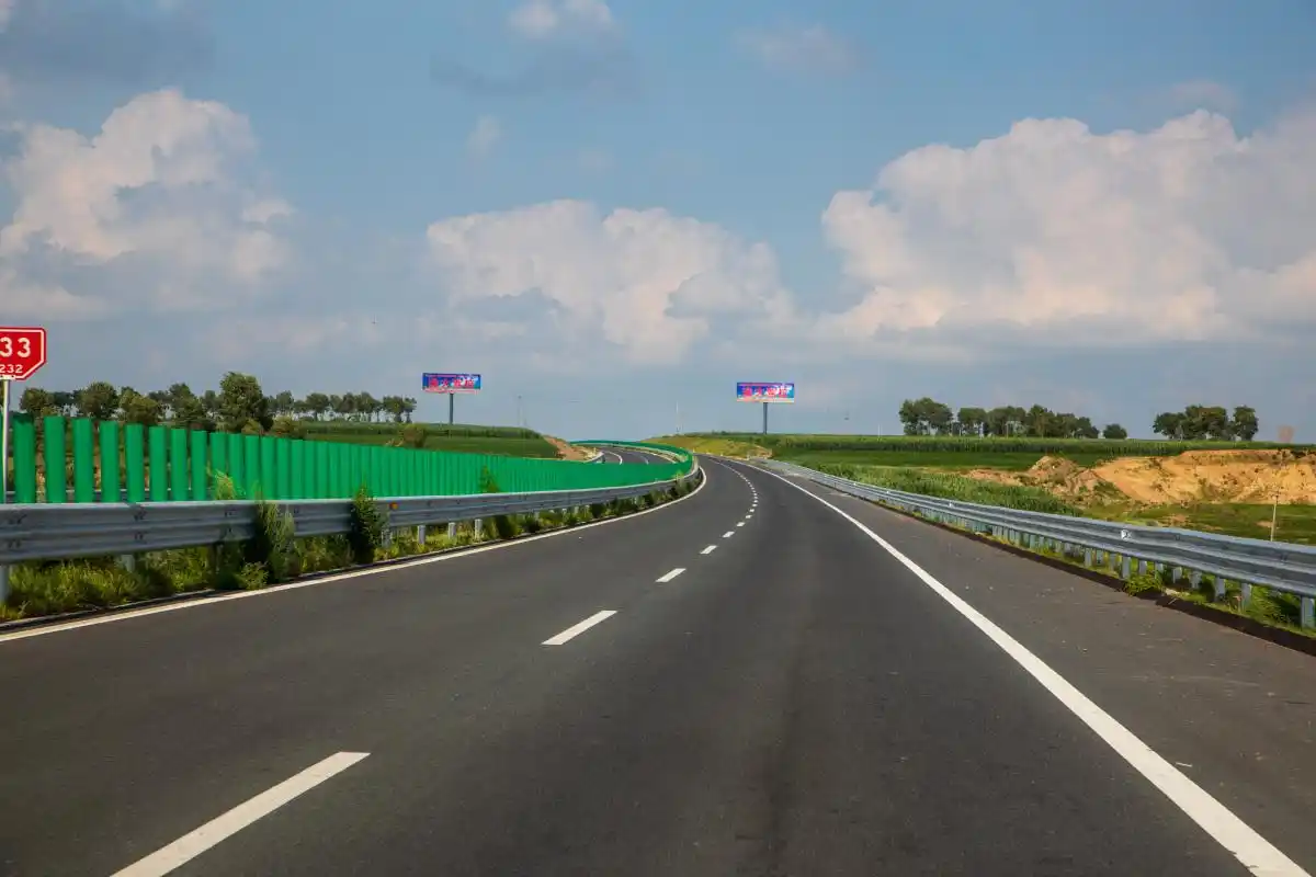 中国最大10个高速服务区大揭秘:规模设施全升级