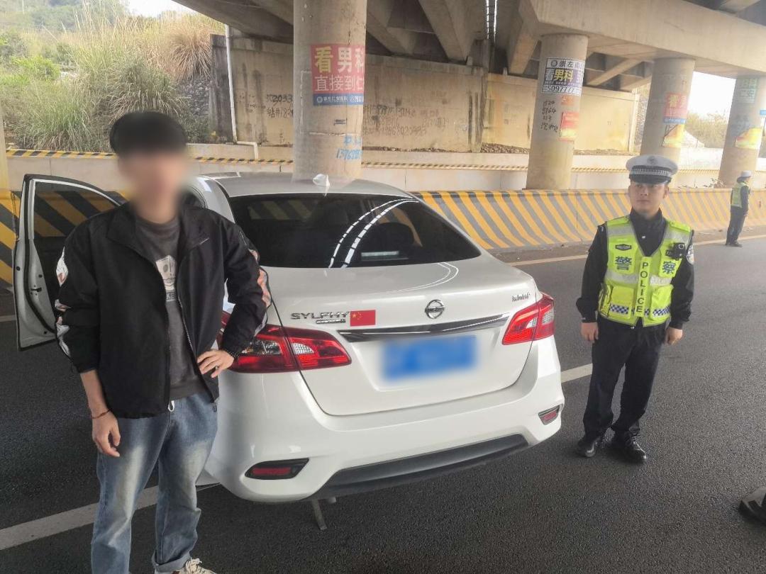 2026年无证驾驶机动车被拘留的违章案例曝光,引以为戒